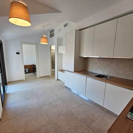 Appartamento trilocale in affitto in Corso Giuseppe Garibaldi Civitanova Marche Macerata, Civitanova Marche