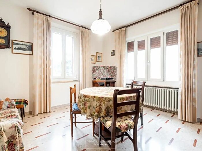 Appartamento quadrilocale in vendita in Via Pietro Minghelli, Vignola