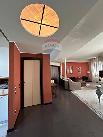 Appartamento trilocale in vendita in Via della Vittoria, Vigano