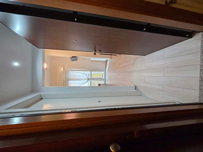 Appartamento monolocale in affitto in Via Tagiura, Milano