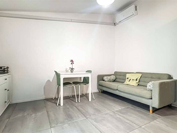 Appartamento bilocale in affitto in Via Marco Claudio Marcello, Monserrato