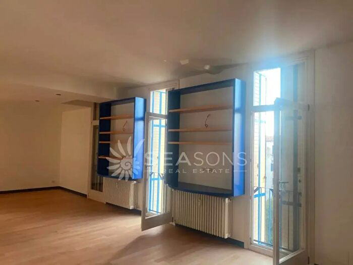 Appartamento con 6 locali in vendita in Venezia