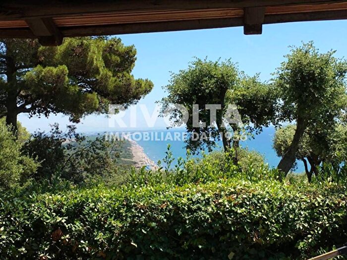 Casa con 6 locali in affitto in Via delle Gardenie, Ansedonia, Orbetello