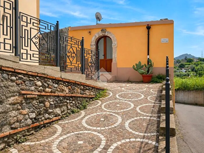 Casa bilocale in vendita in Via Beato Antonio Franco, San Filippo Del Mela