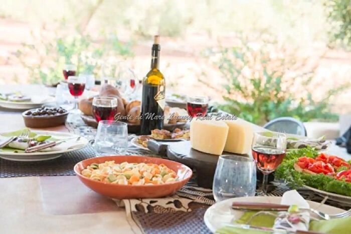 Casa con 9 locali in vendita in San Michele Salentino