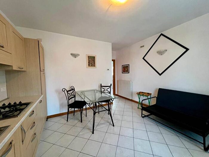 Appartamento bilocale in affitto in Via di Boboli, Sant'Anna, Lucca