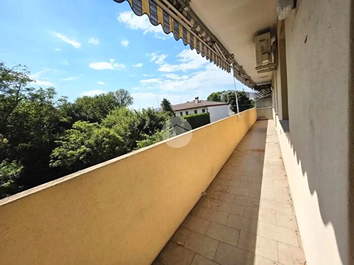 Appartamento trilocale in vendita in Via Luigi Sturzo, Treviso