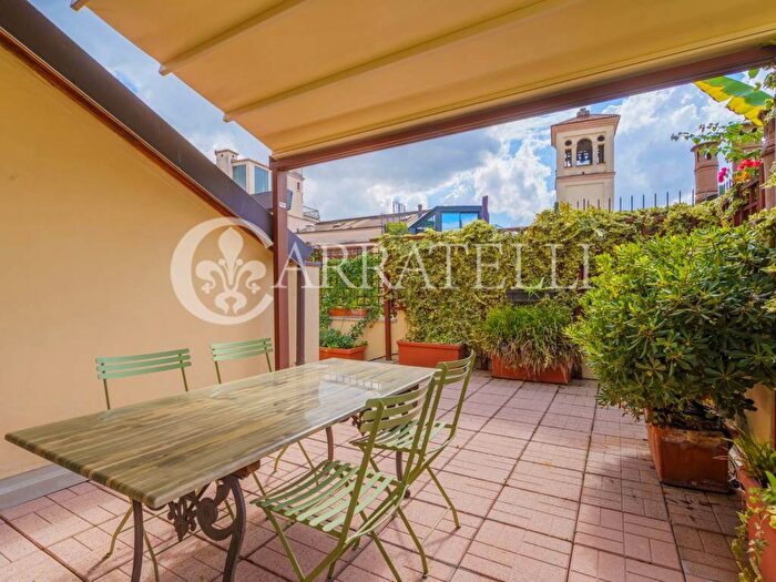 Casa con 6 locali in affitto in Via Montebello, Turati, Milano