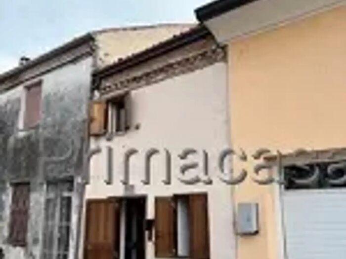 Casa quadrilocale in vendita in Via Giare, Ronco AllAdige