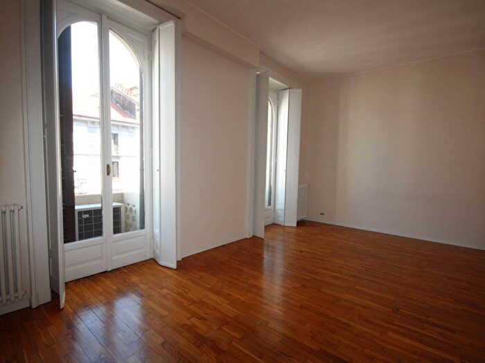 Appartamento trilocale in affitto in Corso Buenos Aires, Buenos Aires, Milano