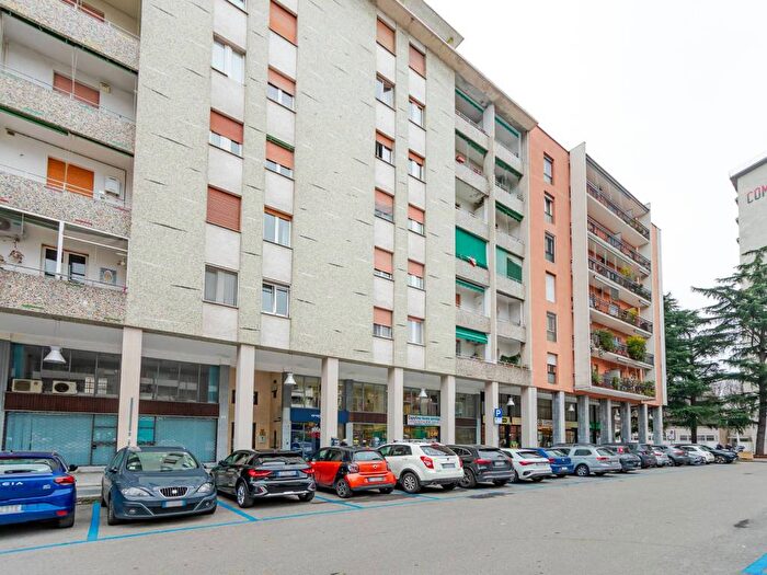 Appartamento bilocale in affitto in Piazza della Resistenza, Centro, Sesto San Giovanni