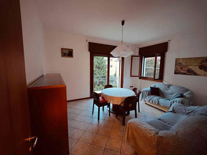Appartamento quadrilocale in affitto in Via Cesare Marocco, San Francesco, Vicenza