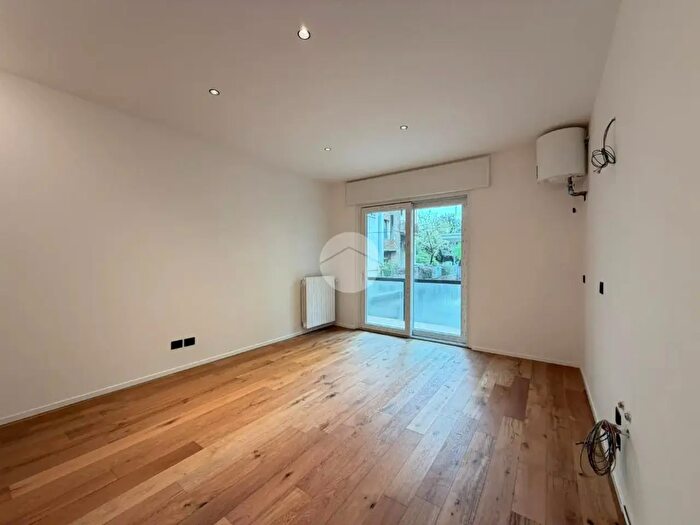 Appartamento bilocale in vendita in Piazza Vittorio Veneto, Verona