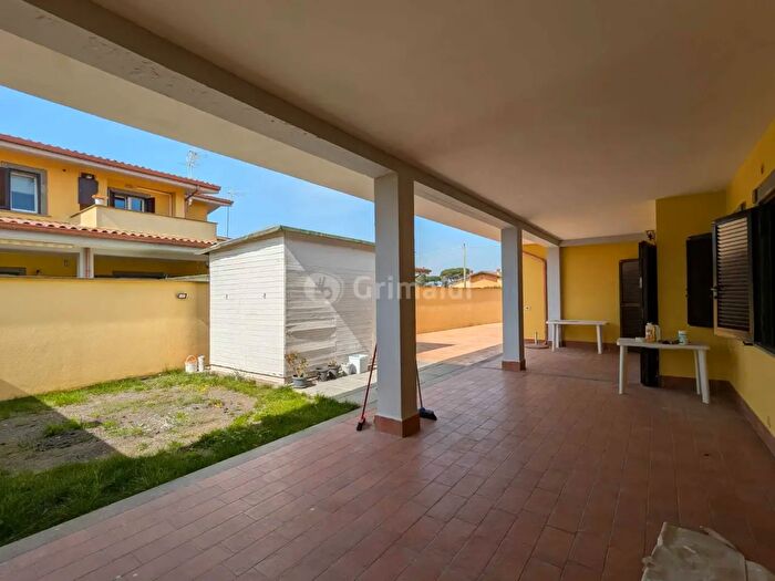 Casa con 5 locali in vendita in Viale Roma, Anzio