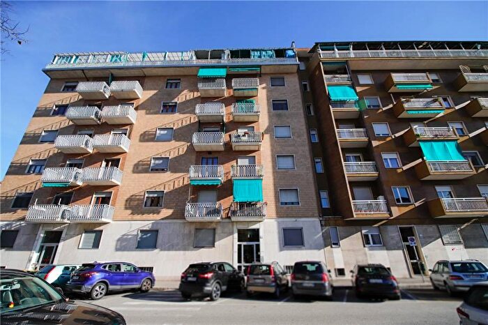 Appartamento bilocale in vendita in Via Piacenza, Torino