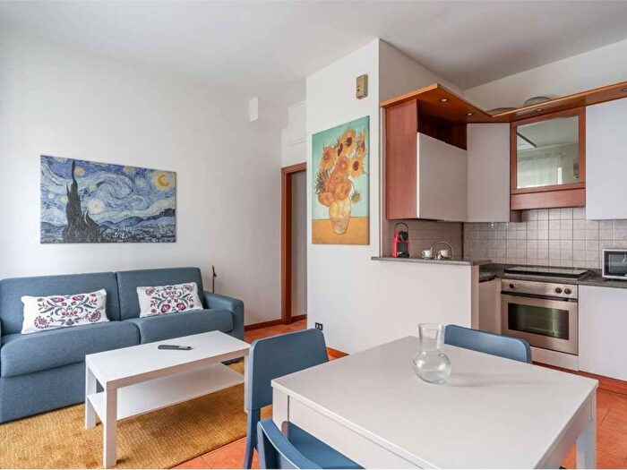 Appartamento bilocale in affitto in via bergognone, Solari, Milano