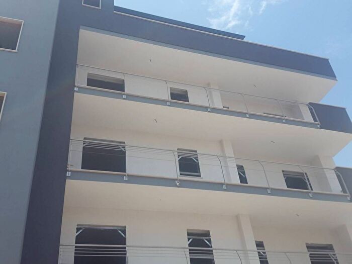 Appartamento trilocale in affitto in Via Provinciale Madonnelle, Ponticelli, Napoli