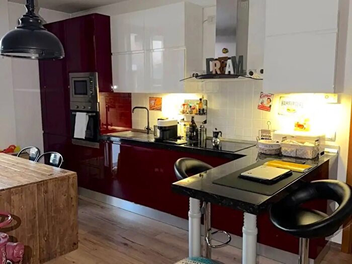 Appartamento bilocale in vendita in Via IV Novembre, Cerro Al Lambro