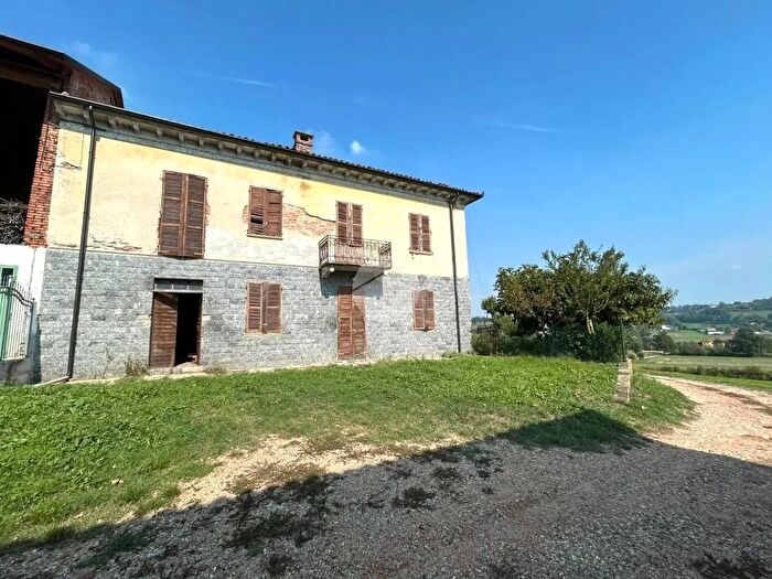 Casa quadrilocale in vendita in Via Statale, CastellAlfero