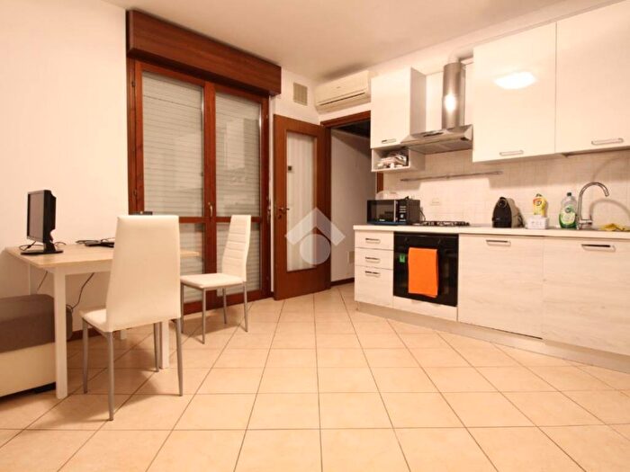 Appartamento bilocale in affitto in Via Giacomo Puccini, Centro, San Giovanni al Natisone