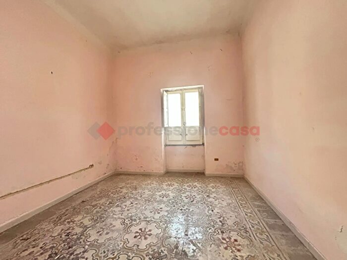 Appartamento trilocale in vendita in Via Campania, Grottaglie