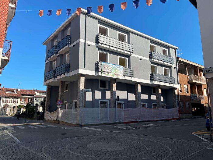 Appartamento trilocale in vendita in Cameri