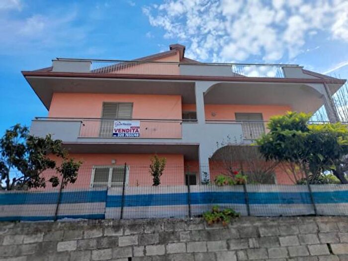 Casa con 6 locali in vendita in Via Stampella, Ascea