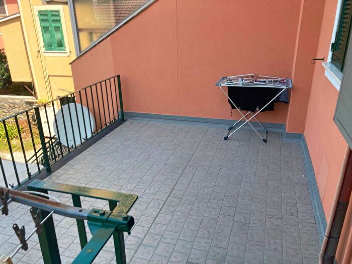 Appartamento trilocale in affitto in Via Montanaro Disma, Centro, Carasco