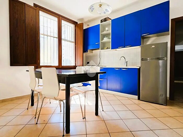 Appartamento trilocale in vendita in Via al Forte, Borgo Virgilio