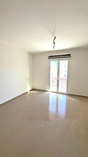 Appartamento quadrilocale in vendita in Viale Teracati, Siracusa