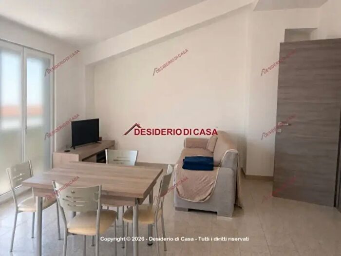 Appartamento quadrilocale in vendita in Largo Vittorio Emanuele Orlando a, Campofelice Di Roccella