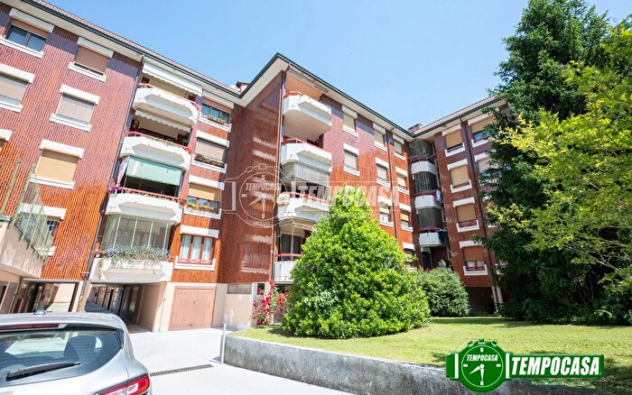 Appartamento trilocale in vendita in Via MBorsa, Codogno