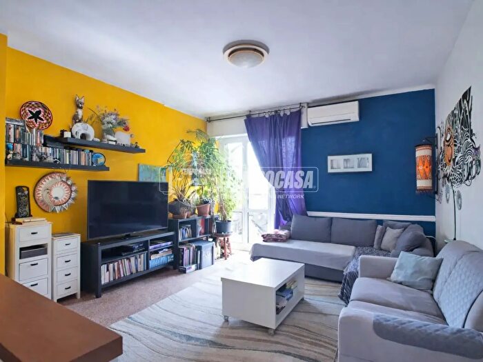 Appartamento trilocale in vendita in Novara