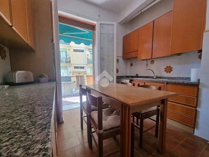 Appartamento con 5 locali in vendita in Via dello Steccuto, Firenze