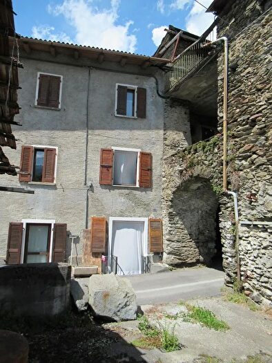 Appartamento bilocale in vendita in Teglio