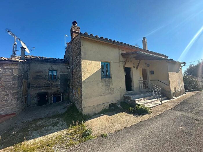 Appartamento trilocale in vendita in Strada di Morelli Snc, Amelia