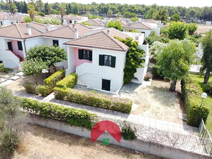Casa con 6 locali in vendita in Villaggio Satiria, Bernalda
