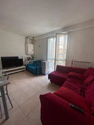 Appartamento trilocale in vendita in Via Camillo Guidelli, Modena