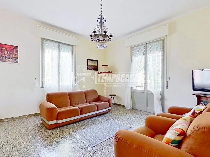 Appartamento con 11 locali in vendita in Viale I Maggio, Salsomaggiore Terme