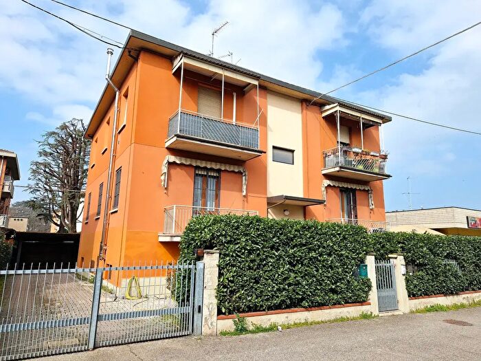 Appartamento trilocale in vendita in Via XXV Aprile, Valsamoggia