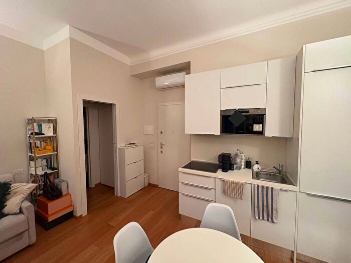 Appartamento monolocale in affitto in Viale dei Mille, Città Studi, Milano