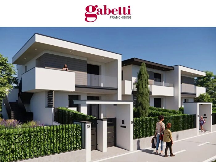 Appartamento trilocale in vendita in Coriano