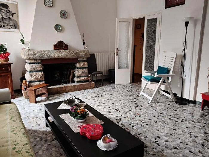 Appartamento quadrilocale in vendita in Seravezza