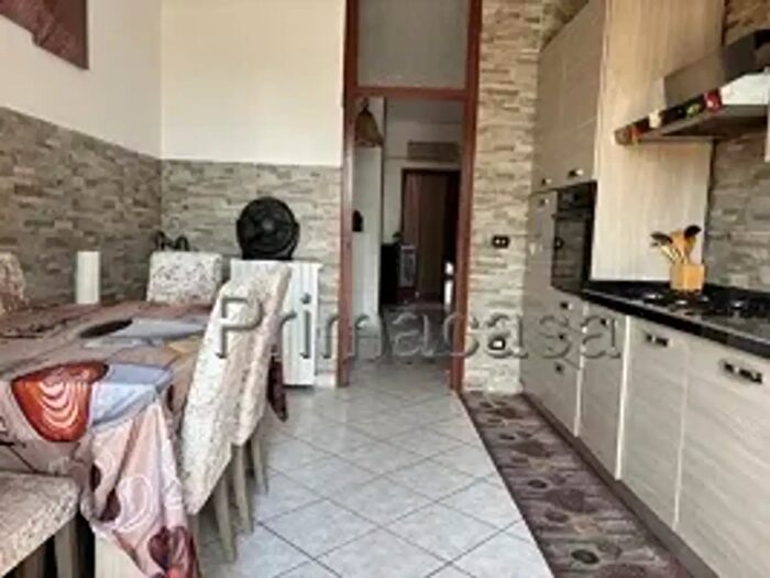 Appartamento con 6 locali in vendita in Via XX Settembre, Ronco All'Adige