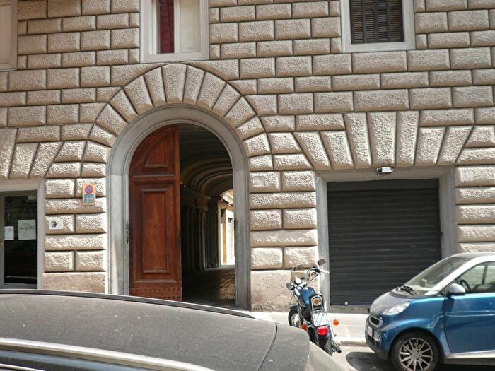 Appartamento bilocale in affitto in Via Palermo, Monti, Roma