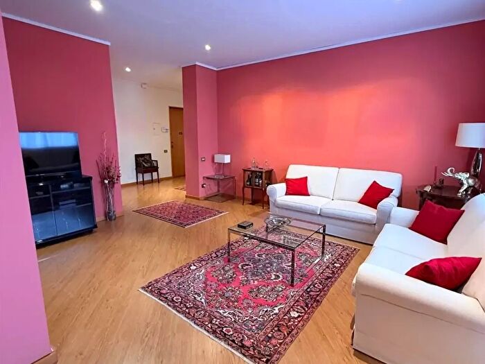 Appartamento quadrilocale in vendita in Corso Galileo Ferraris, Torino