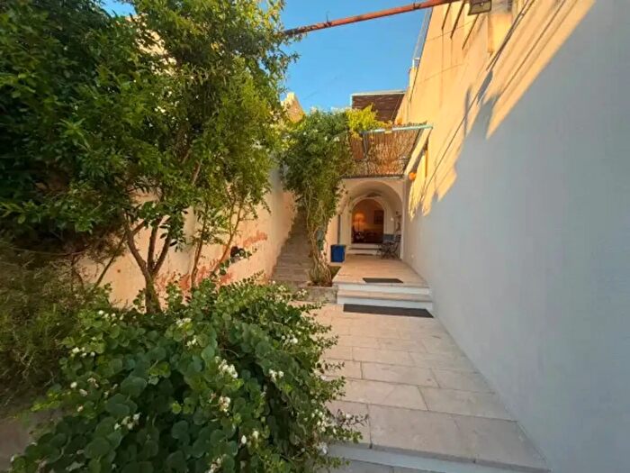 Casa con 6 locali in vendita in Via Piave, Gagliano Del Capo
