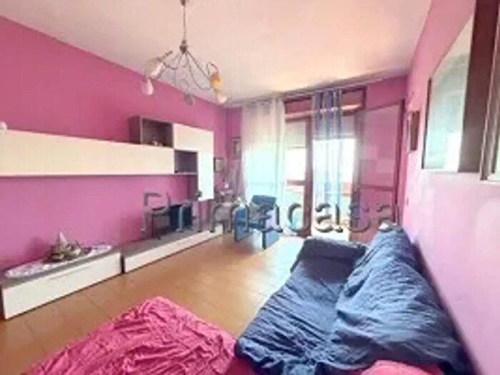 Appartamento con 5 locali in vendita in Via Bacchiglione, Verona