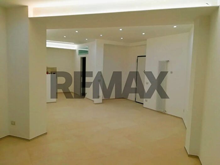 Appartamento con 6 locali in vendita in Via Sant'Agata, Enna
