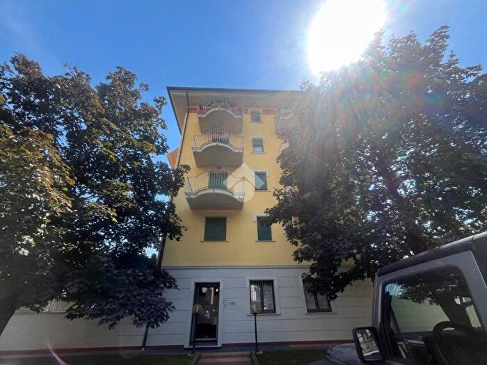 Appartamento trilocale in affitto in Via Armando Diaz, Solferino Diaz, Brescia